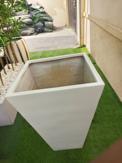 Wide tapered fiberglass pot