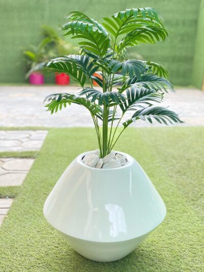 Fiberglass onion vase