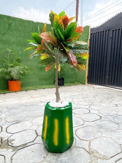 Artificial banyan tree