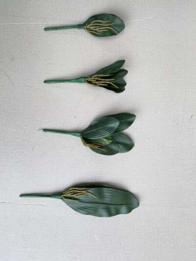 Artificial Flower NR-25 – Multi-Size Faux Bloom Collection (34cm, 25cm, 24cm, 23cm)