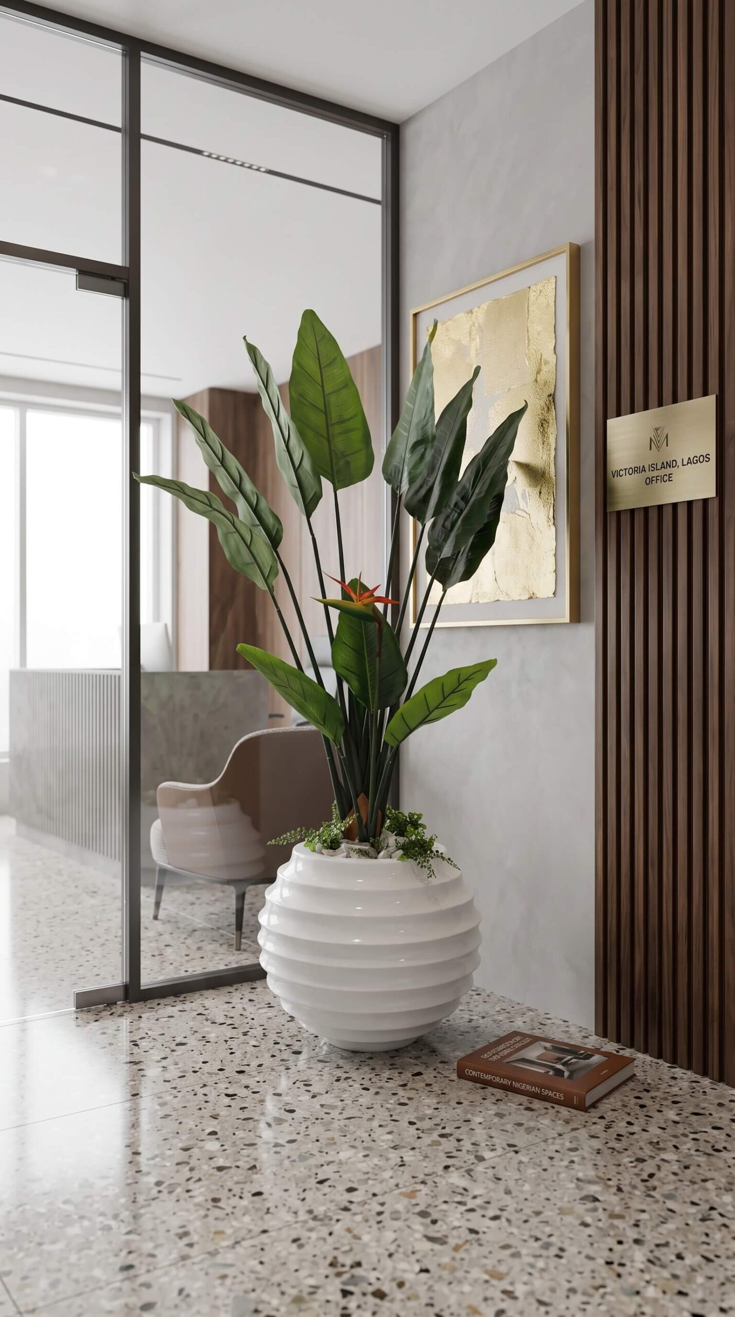 Bird_of_paradise_in_pot_202608131022