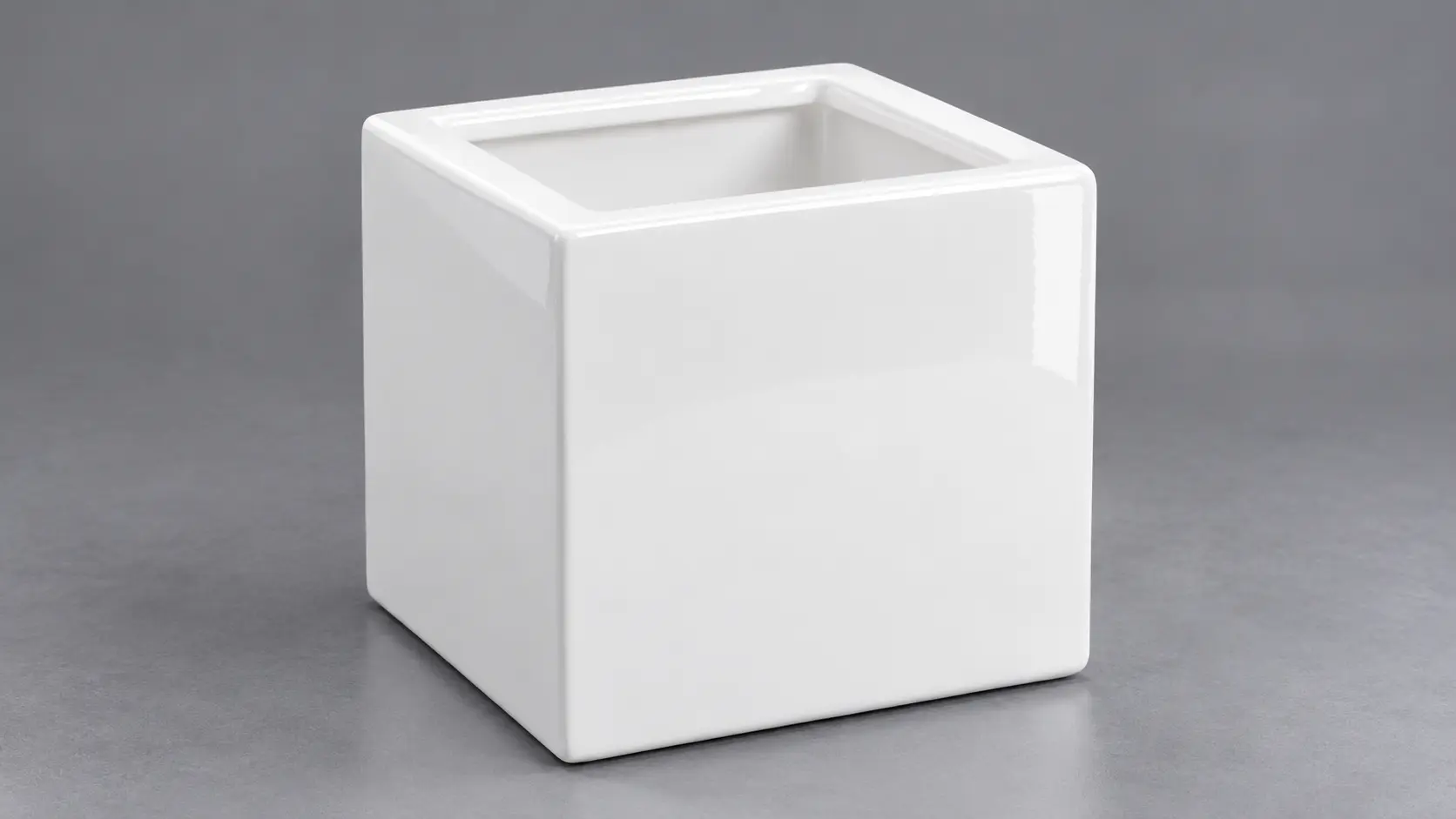 SQUARE VASE (XLARGE)
